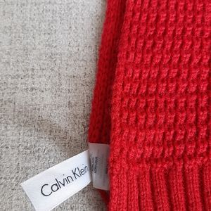 KNIT CALVIN KLEIN  SCARVE.RED.68" LONG. NO TAG.BUT NEVER WORN IT.